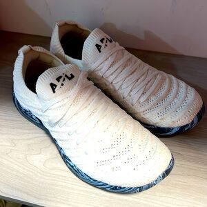 listing-status-banner